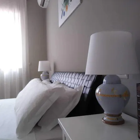 No Tag Urban Hotel 3*