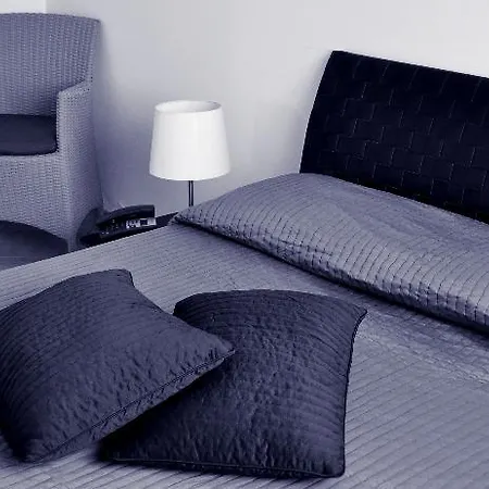 No Tag Urban Hotel Trani